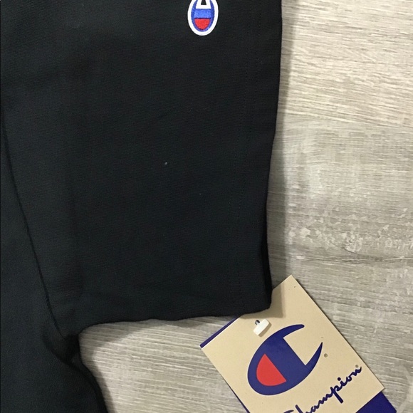 Champion Heritage cropped tee, C logo - Picture 3 of 8